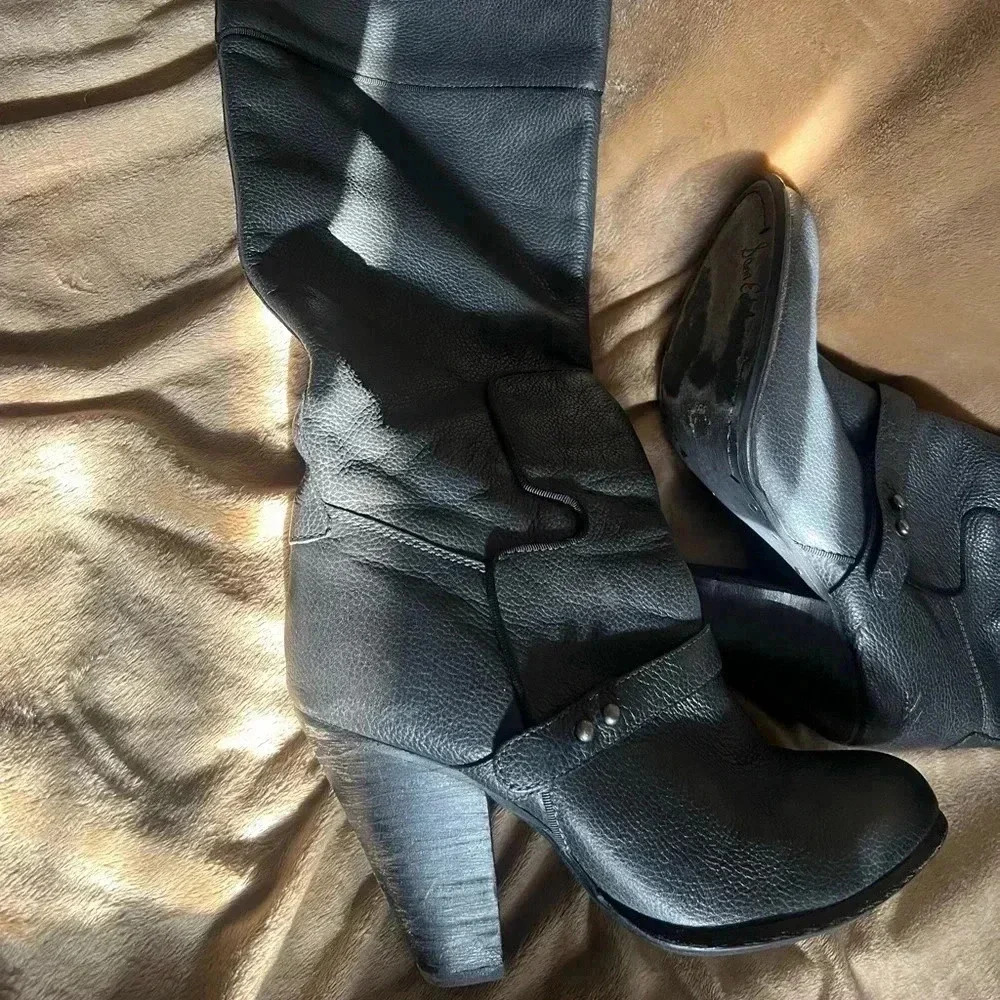 Knee-high high heeled, Sam Edelman, leather boot in charcoal gray
